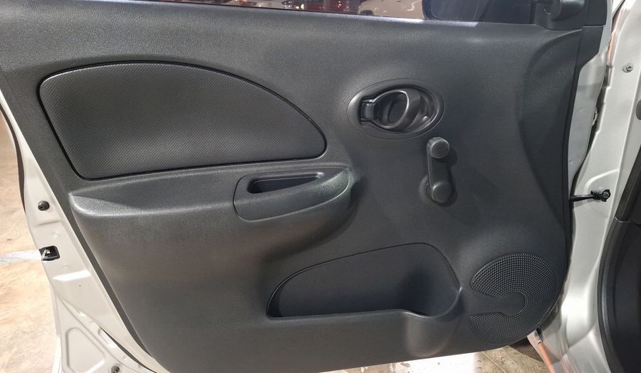 Nissan March 1.6 SENSE MT Hatchback 2013
