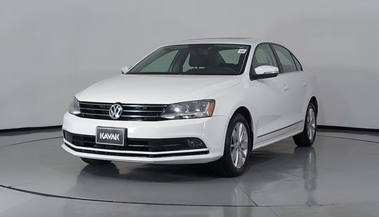 Volkswagen • Jetta