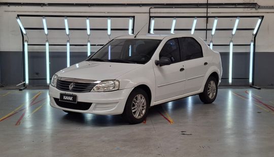 Renault • Logan