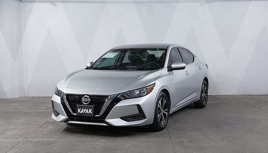Nissan • Sentra