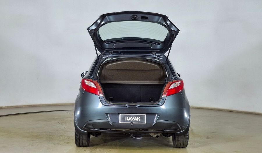Mazda 2 1.5 V Hatchback 2012