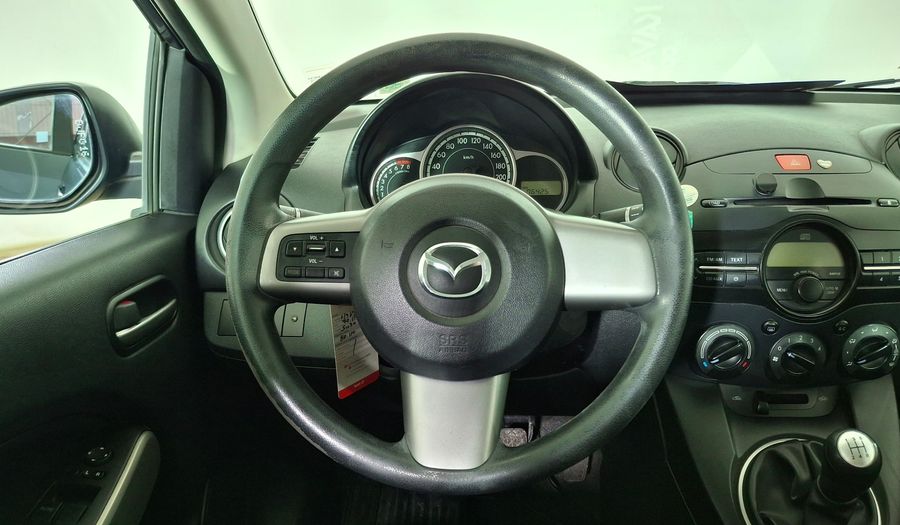 Mazda 2 1.5 V Hatchback 2012