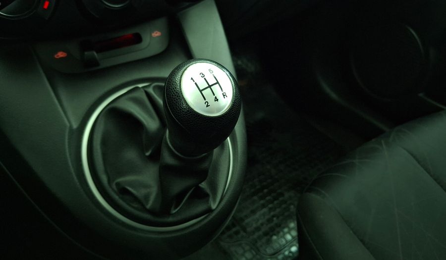 Mazda 2 1.5 V Hatchback 2012