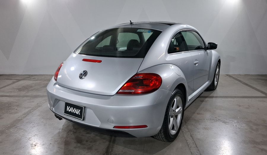 Volkswagen Beetle 2.5 SPORT MT Hatchback 2015