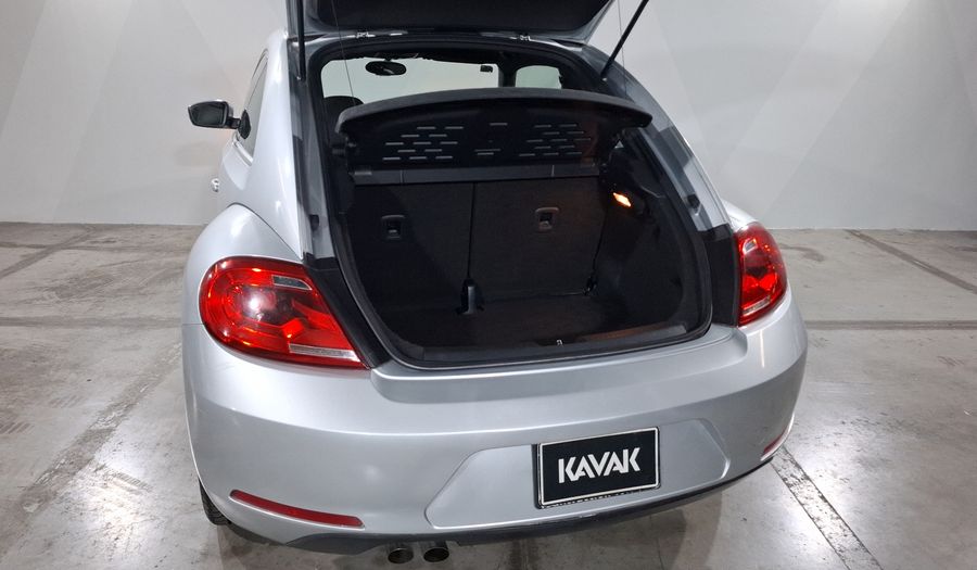 Volkswagen Beetle 2.5 SPORT MT Hatchback 2015