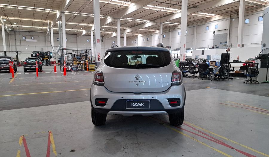Renault Sandero Stepway 1.6 STEPWAY PRIVILEGE Hatchback 2017