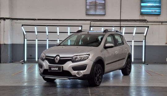 Renault • Sandero Stepway
