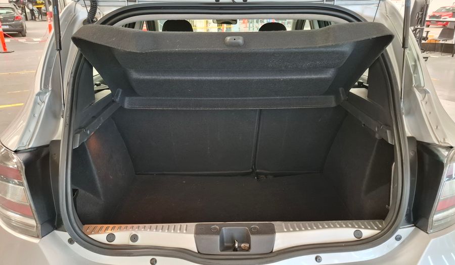 Renault Sandero Stepway 1.6 STEPWAY PRIVILEGE Hatchback 2017