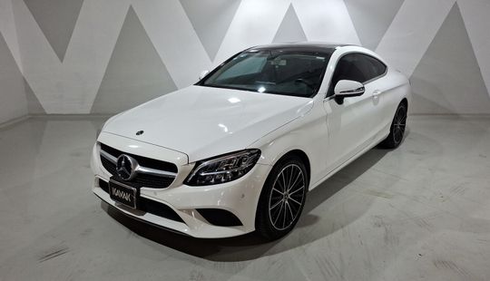Mercedes Benz • Clase C