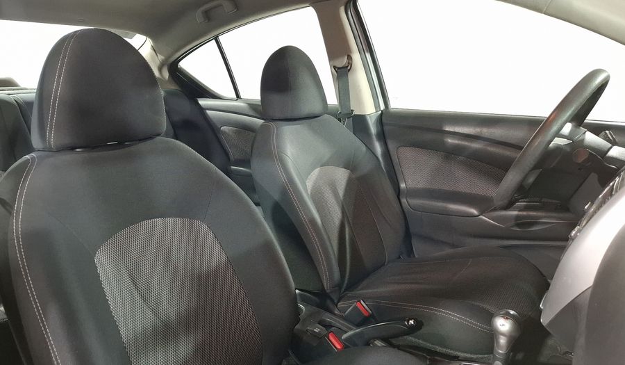 Nissan Versa 1.6 ADVANCE TA AC Sedan 2015