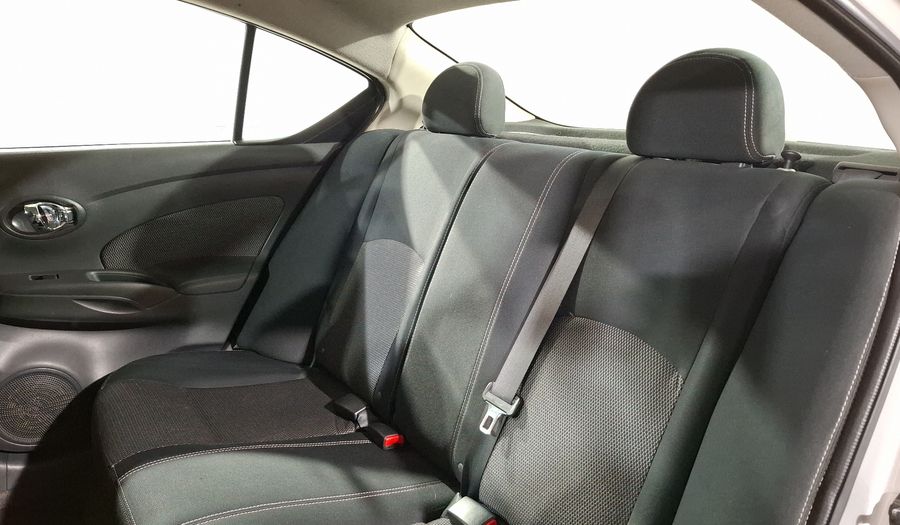 Nissan Versa 1.6 ADVANCE TA AC Sedan 2015
