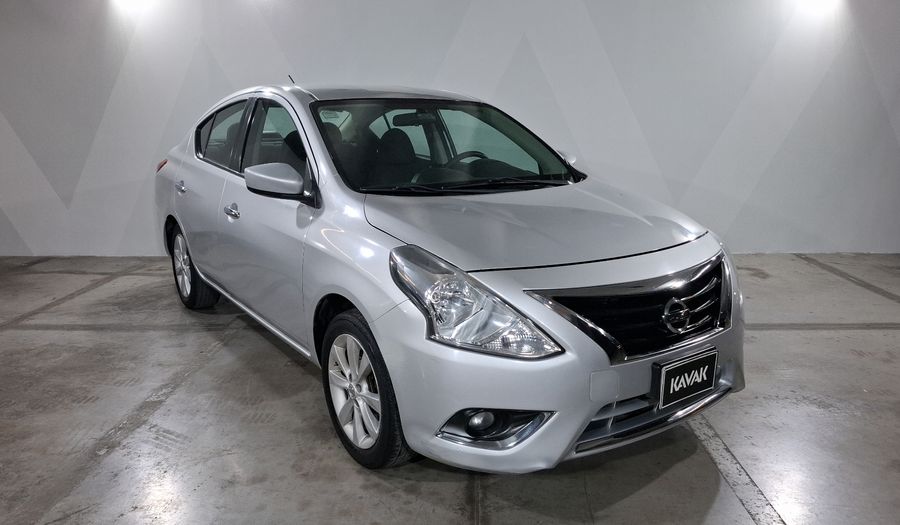 Nissan Versa 1.6 ADVANCE TA AC Sedan 2015