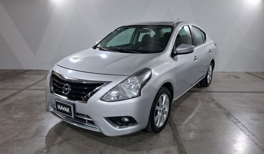 Nissan Versa 1.6 ADVANCE TA AC Sedan 2015