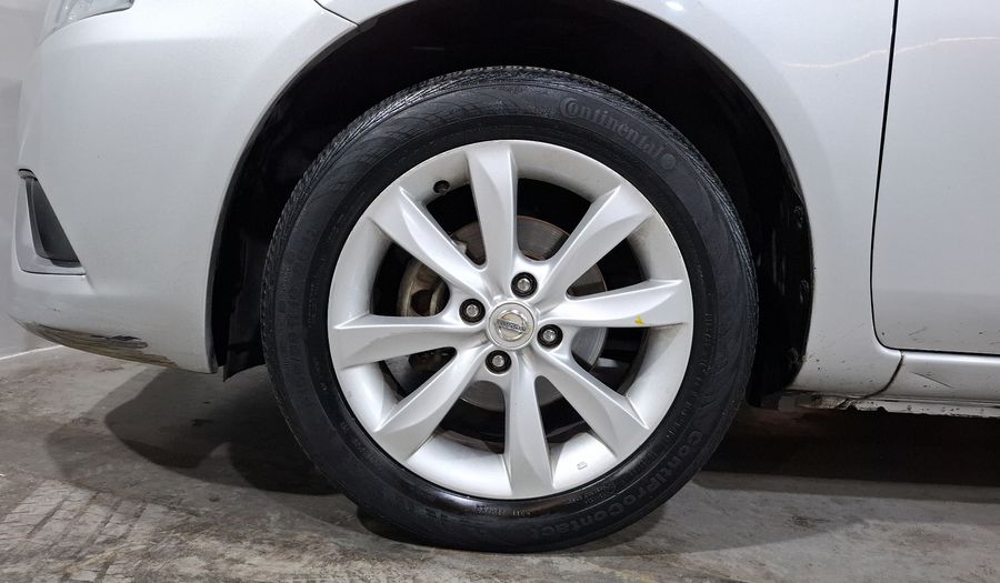 Nissan Versa 1.6 ADVANCE TA AC Sedan 2015