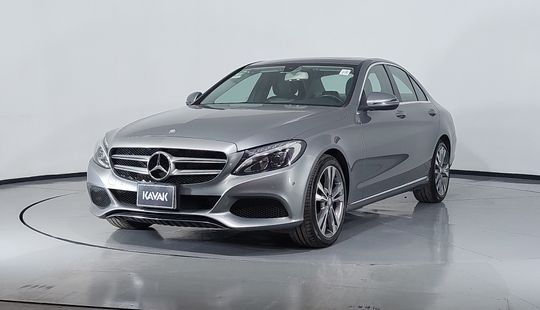 Mercedes Benz • Clase C
