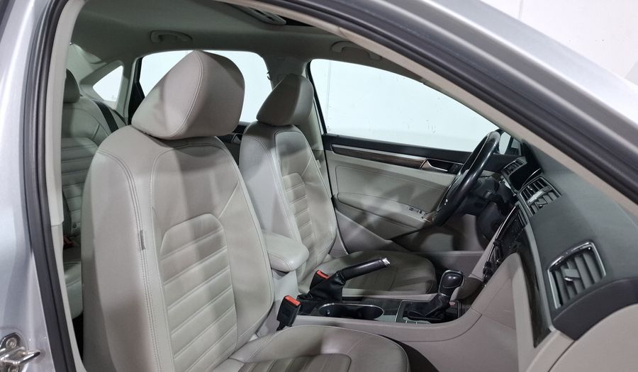 Volkswagen Passat 2.0 HIGHLINE TDI Sedan 2016