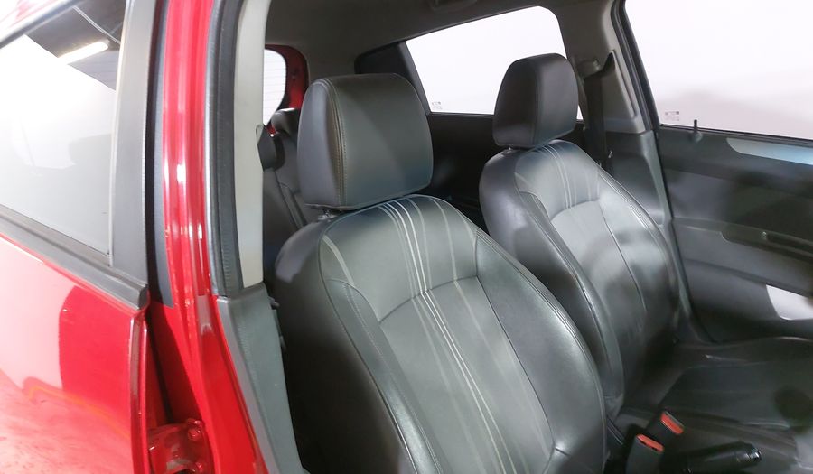 Chevrolet Spark Classic 1.2 LTZ C MT Hatchback 2017