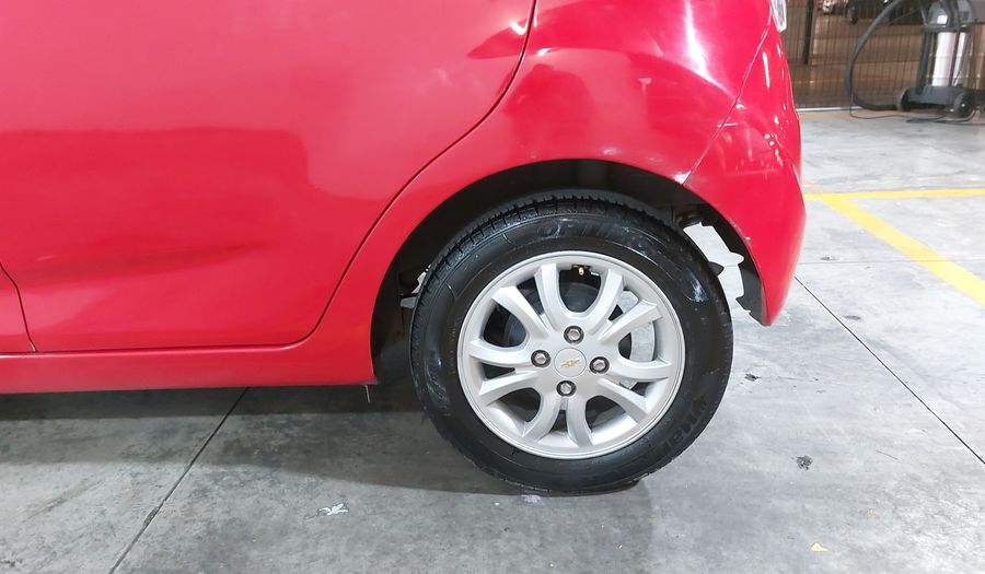 Chevrolet Spark Classic 1.2 LTZ C MT Hatchback 2017