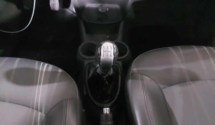 Chevrolet Spark Classic 1.2 LTZ C MT Hatchback 2017