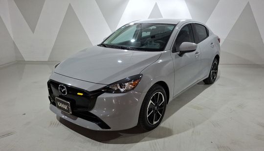 Mazda • Mazda 2