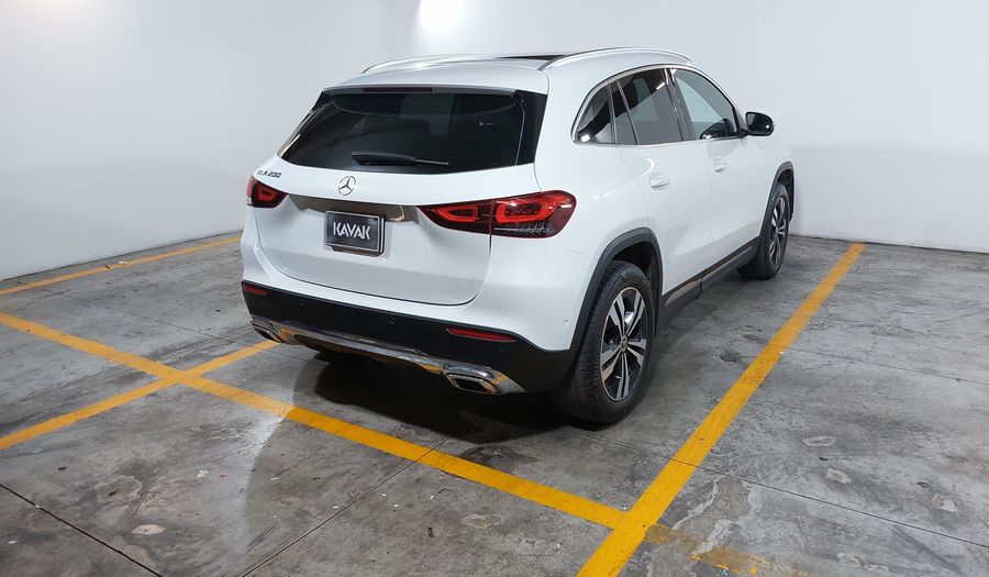 Mercedes Benz Clase Gla 1.3 200 PROGRESSIVE DCT Suv 2021