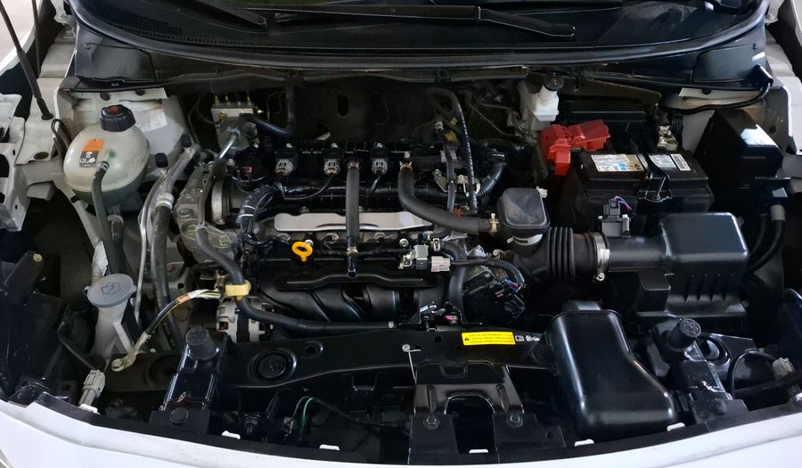 Nissan Versa 1.6 SENSE Sedan 2020