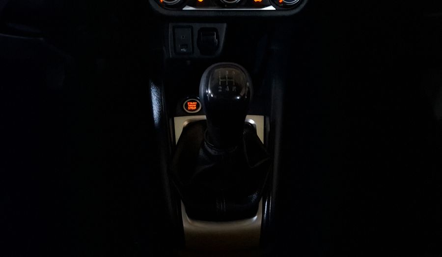 Nissan Versa 1.6 SENSE Sedan 2020