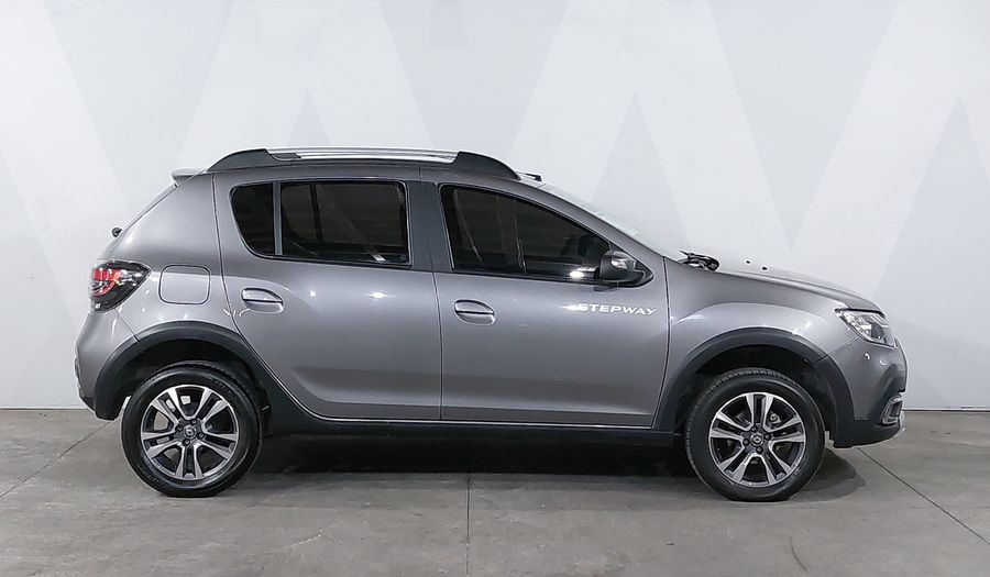 Renault Stepway 1.6 INTENS MT Hatchback 2024