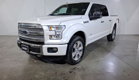 Ford • Lobo