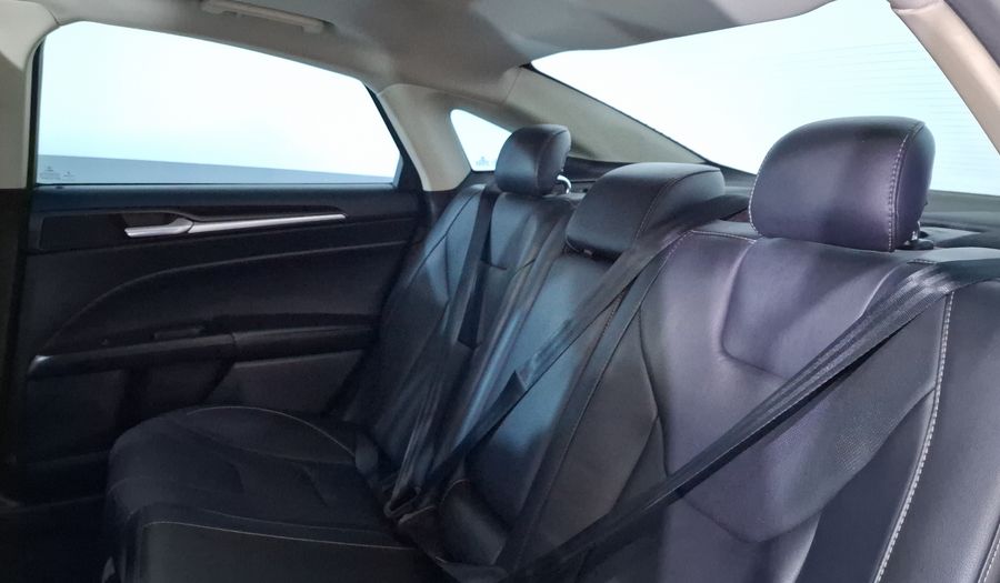 Ford Fusion 2.0 GTDI TITANIUM PLUS AT Sedan 2017