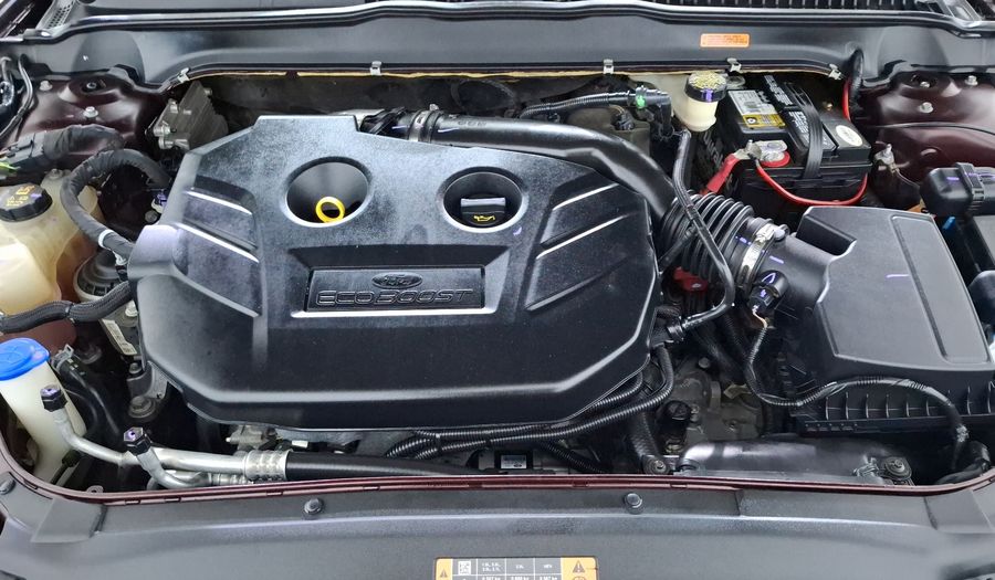Ford Fusion 2.0 GTDI TITANIUM PLUS AT Sedan 2017