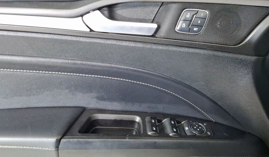 Ford Fusion 2.0 GTDI TITANIUM PLUS AT Sedan 2017