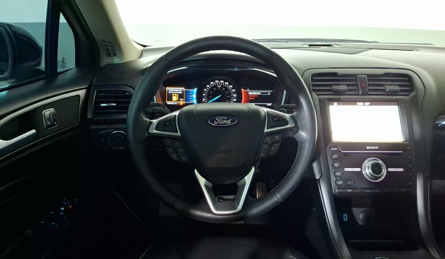 Ford Fusion 2.0 GTDI TITANIUM PLUS AT Sedan 2017