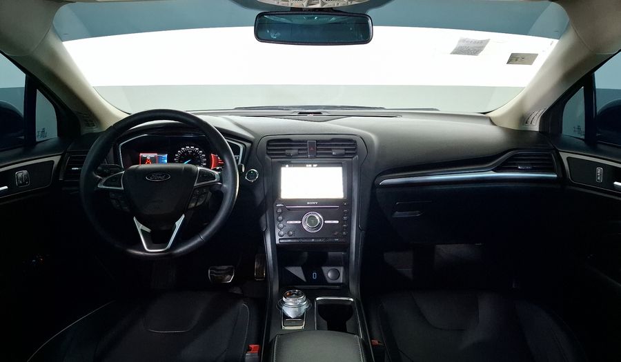 Ford Fusion 2.0 GTDI TITANIUM PLUS AT Sedan 2017