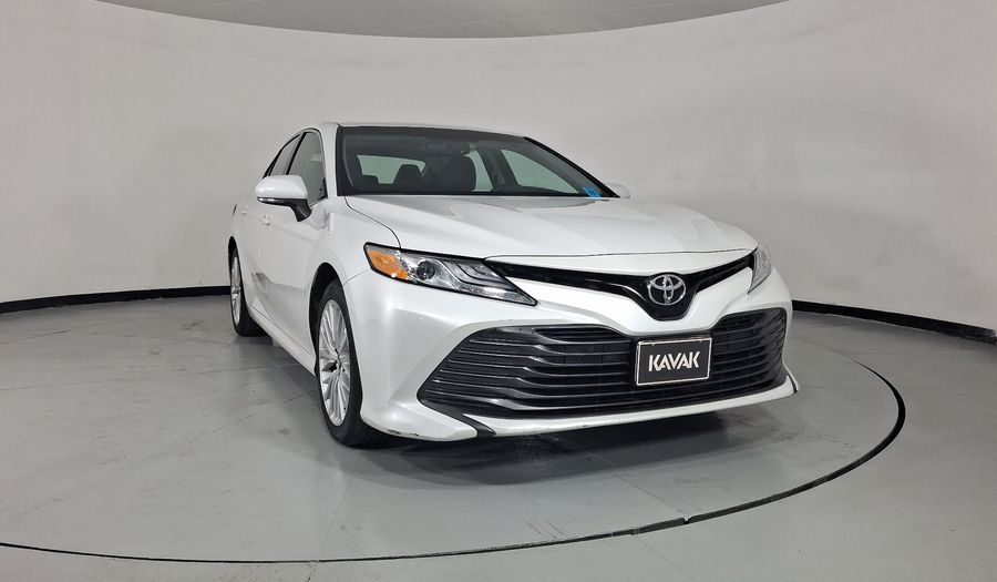 Toyota Camry 2.5 XLE AUTO Sedan 2018