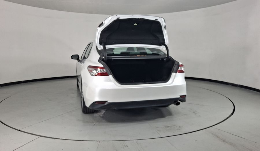 Toyota Camry 2.5 XLE AUTO Sedan 2018