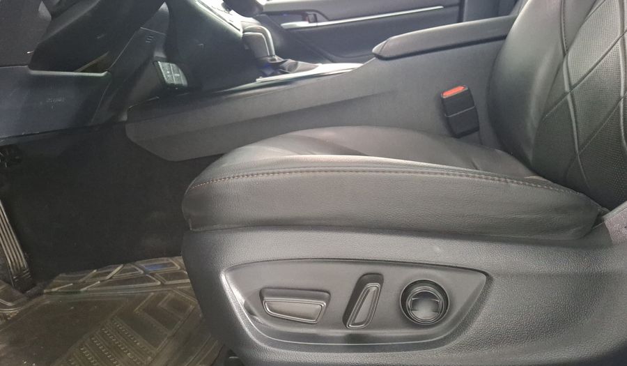 Toyota Camry 2.5 XLE AUTO Sedan 2018