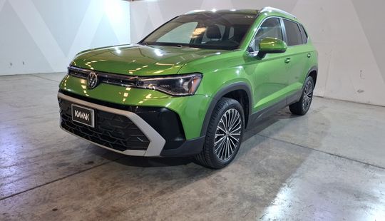 Volkswagen • Taos