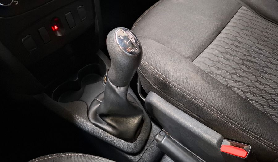 Renault Sandero 1.6 DYNAMIQUE Hatchback 2018