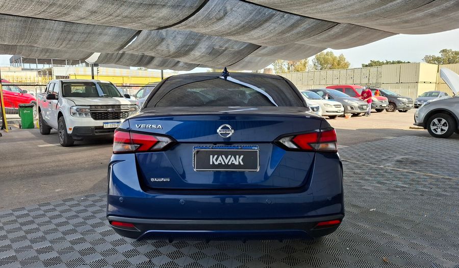 Nissan Versa 1.6 EXCLUSIVE CVT Sedan 2021