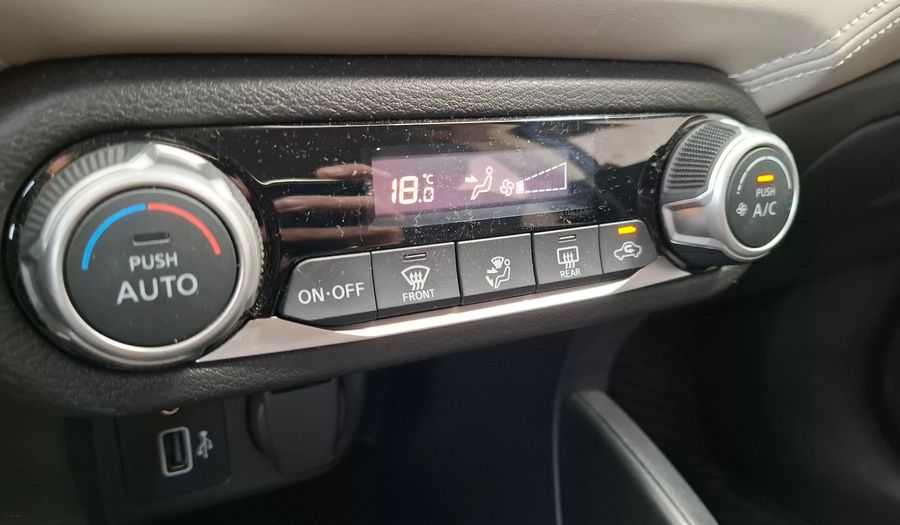 Nissan Versa 1.6 EXCLUSIVE CVT Sedan 2021