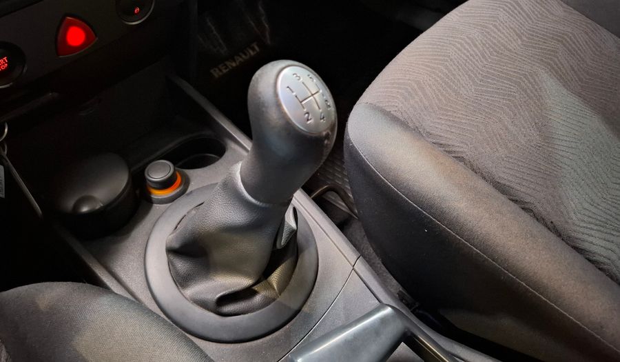 Renault Megane MEGANE II DCI CONFORT PLUS Sedan 2009