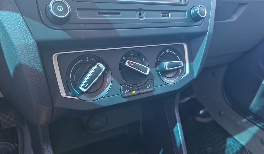 Volkswagen Gol 1.6 HIGHLINE Hatchback 2021