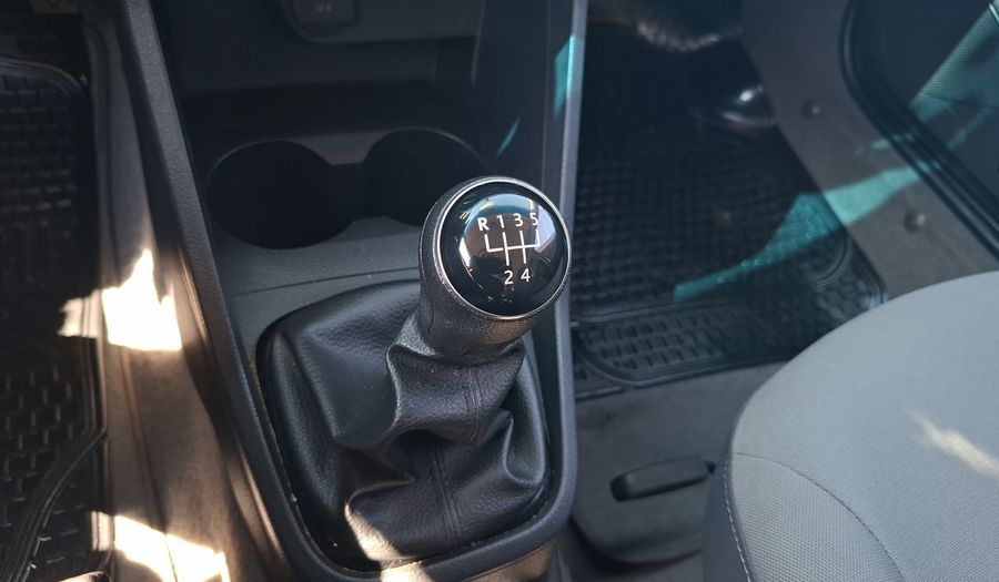 Volkswagen Gol 1.6 HIGHLINE Hatchback 2021