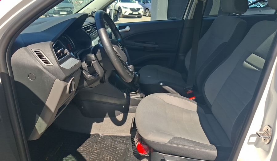Volkswagen Gol 1.6 HIGHLINE Hatchback 2021