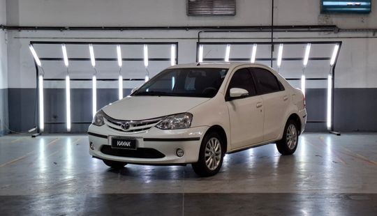Toyota • Etios