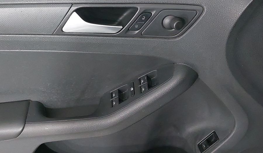 Volkswagen Jetta 2.0 MT Sedan 2017