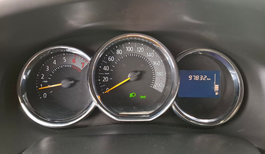 Renault Logan 1.6 PRIVILEGE PLUS Sedan 2017