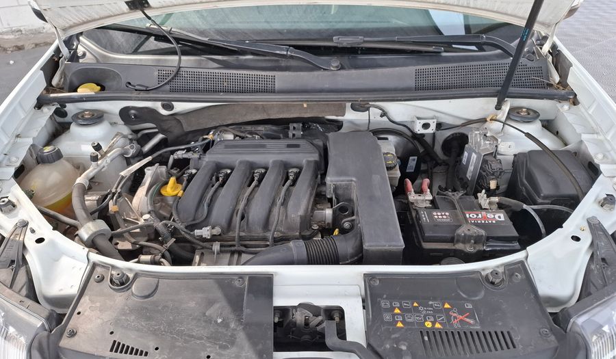 Renault Logan 1.6 PRIVILEGE PLUS Sedan 2017
