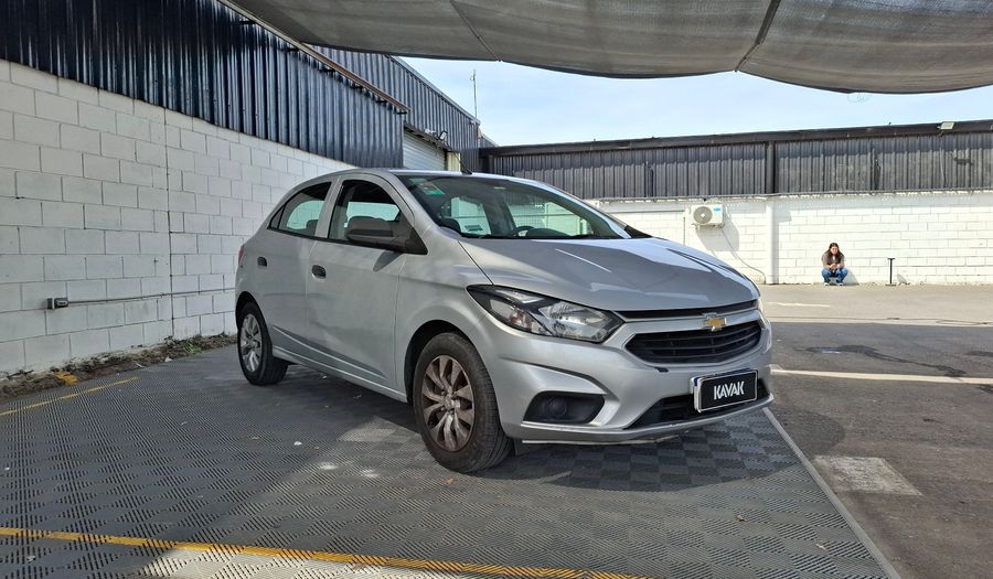 Chevrolet Onix 1.4 LT Hatchback 2018